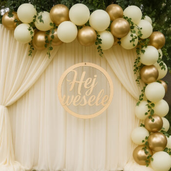 elegancka ozdoba ślubna z naturalnego drewna